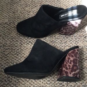 Design Lab leopard print/ black mules